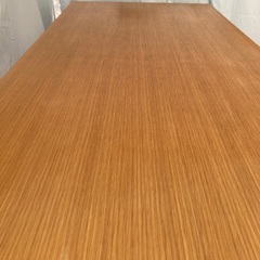 無印 リビングでもダイニングでも使えるテーブル オークの画像