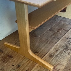 無印 リビングでもダイニングでも使えるテーブル オークの画像