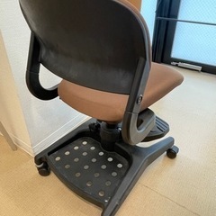 コイズミ　学習チェア(子ども用)の画像
