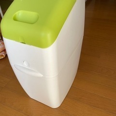 アップリカ　オムツゴミ箱