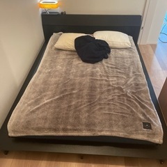 【無料】ダブルベッドのフレームのみの画像