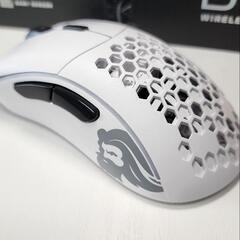 ＜値下げしました＞Glorious

Model D- Wireless Matte White 超軽量67グラム 最大19000DPI BAMFセンサー搭載 右利き用エルゴノミック形状

の画像