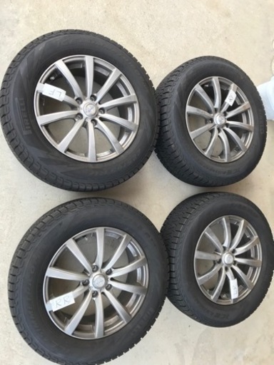 スタッドレスタイヤ