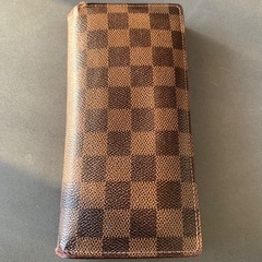 ルイヴィトンの財布5000円以上で買います