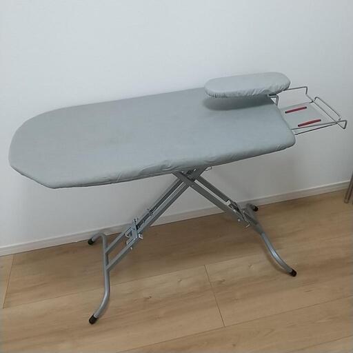 クオリティ◎高さのあるアイロン台