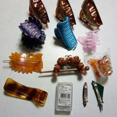ヘアアクセサリー　13個セットの画像