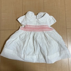 女の子用白色ワンピース（サイズ50〜60）