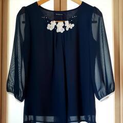 新品　紺色ブラウス　M