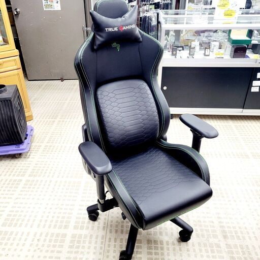 レイザー/RAZER ゲーミングチェア RZ38-0277 ISKUR