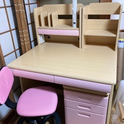 学習机① ニトリ 美品 女の子用 キャスター付イス 上下昇降天板付ワゴン棚 セット 新生活
