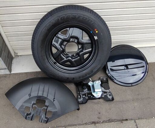 ★値下げ★　ジムニー　JB64　スペアタイヤ一式　新車外し