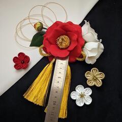 着物髪飾り　椿の画像