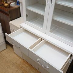 食器棚 横幅85cm 2枚ガラス扉 引出し2個 下扉2枚 棚