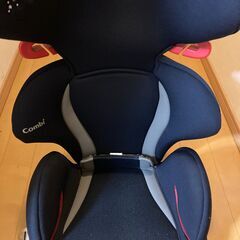 ジュニアシート　コンビ