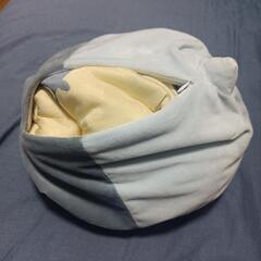 タオルケット　ペンギンの形をしたぬいぐるみに入れられるタオルケット　子供用の画像