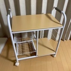 キッチン　スチールラック