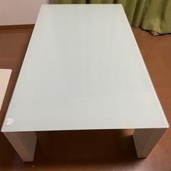 ニトリ　ガラステーブルの画像