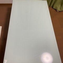 ニトリ　ガラステーブルの画像