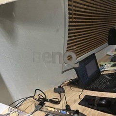 PCディスプレイ　モニター　24インチ　BenQ スピーカー付きの画像