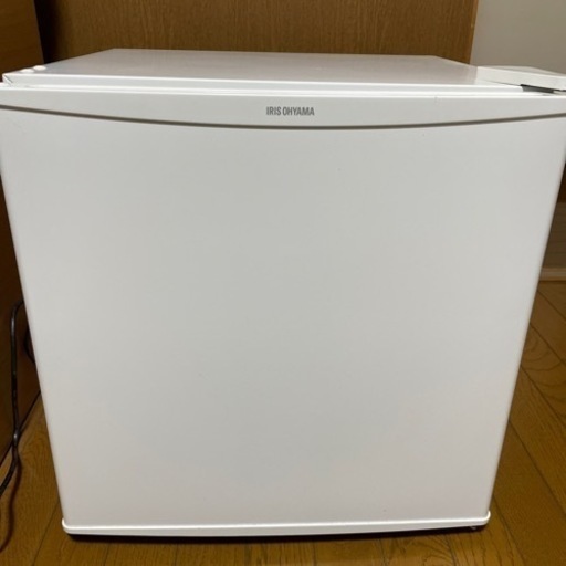 アイリスの1ドア冷蔵庫45L