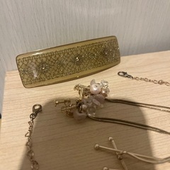 【受け渡し予定者決定】バレッタ、イヤリング、ネックレス、ピンの画像