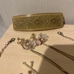 【受け渡し予定者決定】バレッタ、イヤリング、ネックレス、ピンの画像