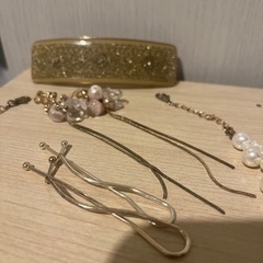 【受け渡し予定者決定】バレッタ、イヤリング、ネックレス、ピンの画像