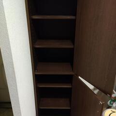 引き戸付き棚の画像