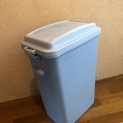 ダストボックス（ゴミ箱）