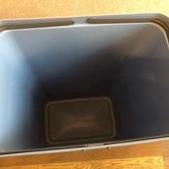 ダストボックス（ゴミ箱）の画像