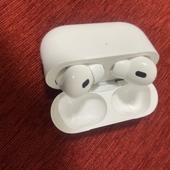 AirPods pro 第二世代（4/4中のお引渡しに限り値下げ中）