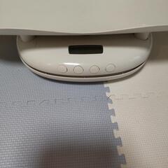 新生児、乳児、体重計の画像