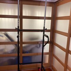 ぶら下がり健康器　懸垂器　多機能筋肉トレーニング器