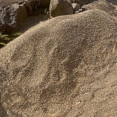 砂利  庭用の細かめの砂利 500kg以上 持ち帰り限定 土嚢袋...
