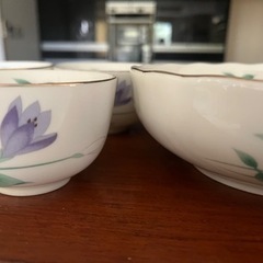 お値下げ有田焼　弥生窯　白磁草花　セットの画像