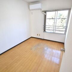 ★ペット可！戸建3DK★本庄★7月家賃フリーレント★早稲田大学本庄高等学院2km強★仲介手数料ゼロ★敷金／礼金0円★本庄駅徒歩20分！★3DK60㎡ 強★家賃54,000万円（共益費4千円）※保証会社加入必須／駐車場2台まで可★エアコン付（1台）／追焚き機能付き／洗面台／給湯器／浴槽／ガスコンロ付 − 埼玉県