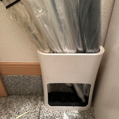 【無料で譲ります】山崎産業　傘立て　オフホワイト