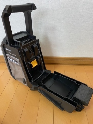 お取引中　マキタ　MR113  充電式ラジオ　スピーカー