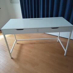 IKEA ホワイトデスクの画像