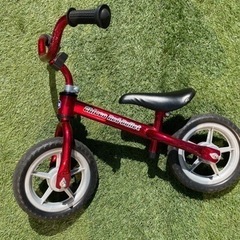 ストライダー　キッズバイク　ランニングバイク　赤　