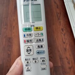 ☆ジモティ割あり☆ DAIKIN ルームエアコン AN22VESK-W 2.2kw 18 室内 
