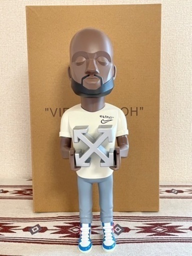 Virgil Abloh フィギュア Off White