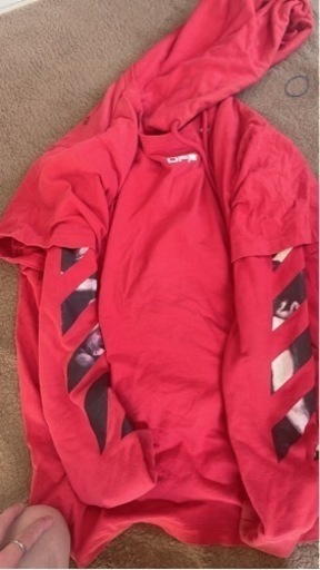 「本日即配達」off-whiteパーカー