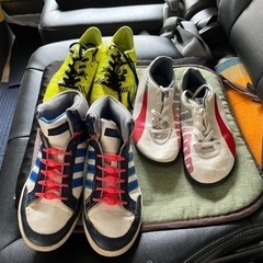 サッカー用トレーニングシューズ他