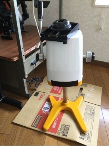 メイラクのパックアイスを搾り出す手動機械