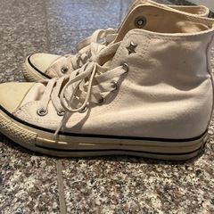 コンバース　スニーカー　白の画像