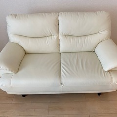 2人掛けソファー（アイボリー）
