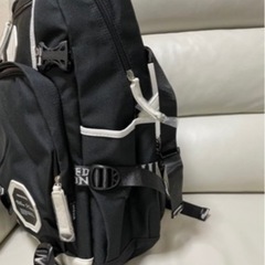 多機能　大容量リュック  PC収納 通勤通学 戸外旅行 出張 　ビジネスバッグの画像