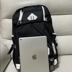 多機能　大容量リュック  PC収納 通勤通学 戸外旅行 出張 　ビジネスバッグの画像