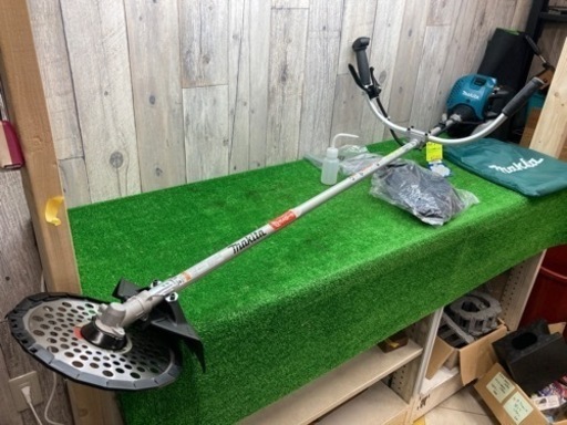 □ makita エンジン草刈機 MEM2650UHT □